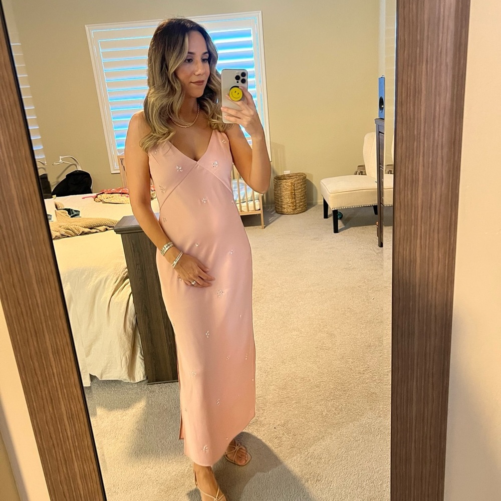 Elegant Pink Sleeveless Dress